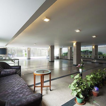 Alpina Hotels & Suites New Delhi Bagian luar foto