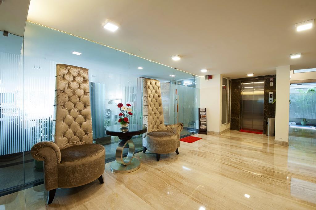 Alpina Hotels & Suites New Delhi Bagian luar foto