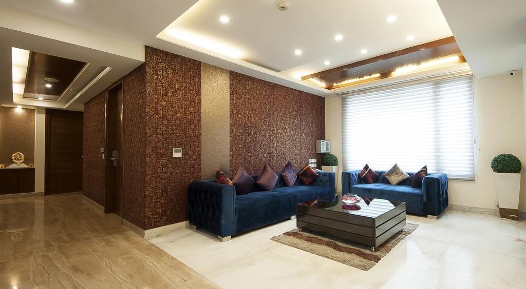 Alpina Hotels & Suites New Delhi Bagian luar foto