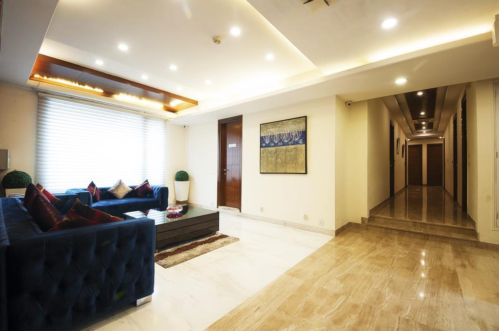 Alpina Hotels & Suites New Delhi Bagian luar foto