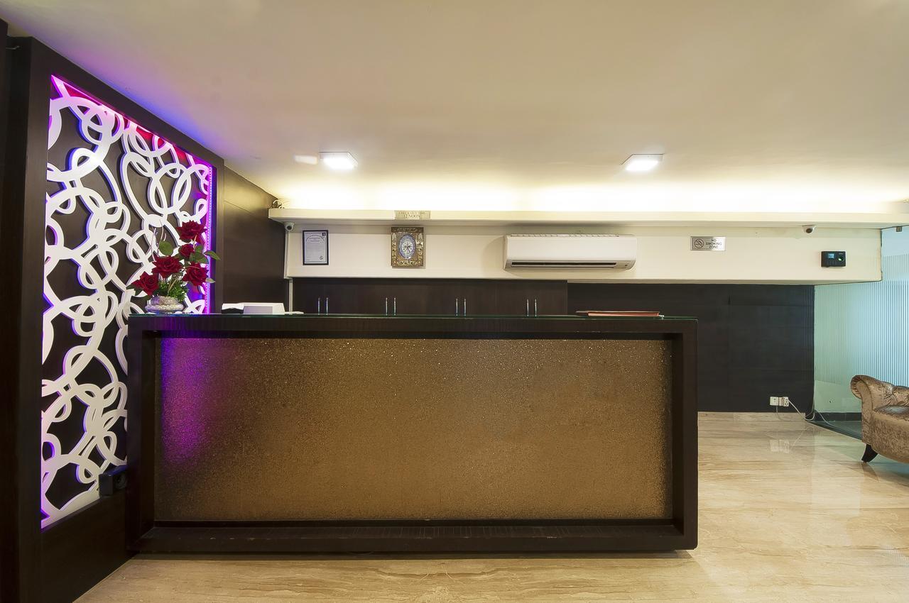 Alpina Hotels & Suites New Delhi Bagian luar foto