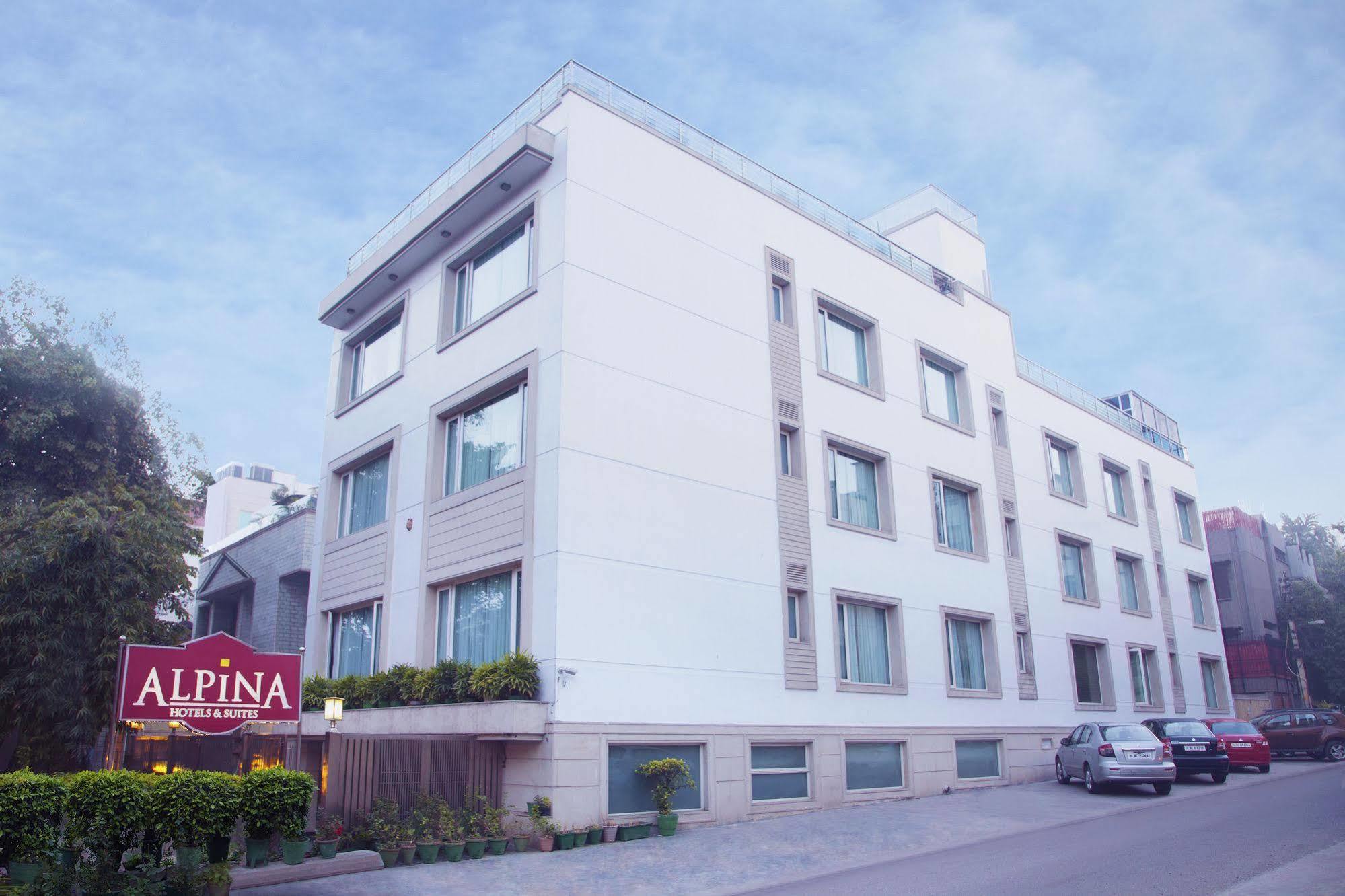 Alpina Hotels & Suites New Delhi Bagian luar foto